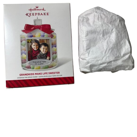 Hallmark Keepsake Ornament Grandkids Make Life Sweeter Photo Holder Gumdrops New - Picture 2 of 7
